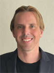 dustin carroll headshot