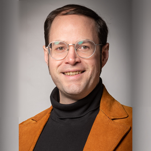 Edgar Bering photo